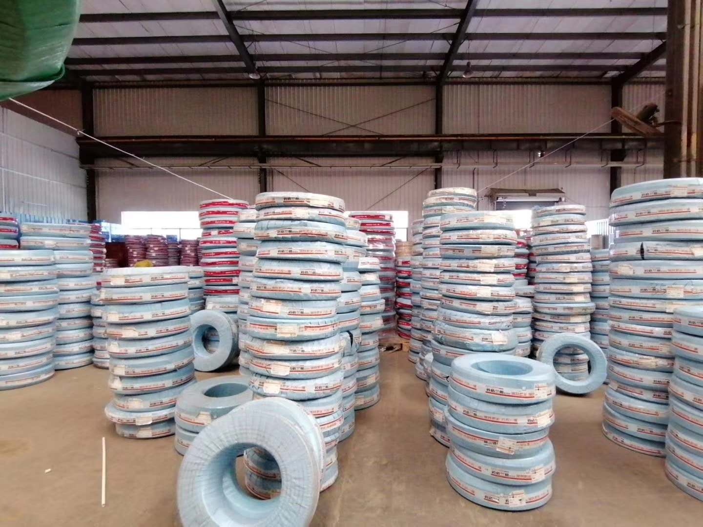 江西客戶訂購(gòu)一批膠管備貨.jpg 江西客戶訂購(gòu)一批膠管備貨.jpg